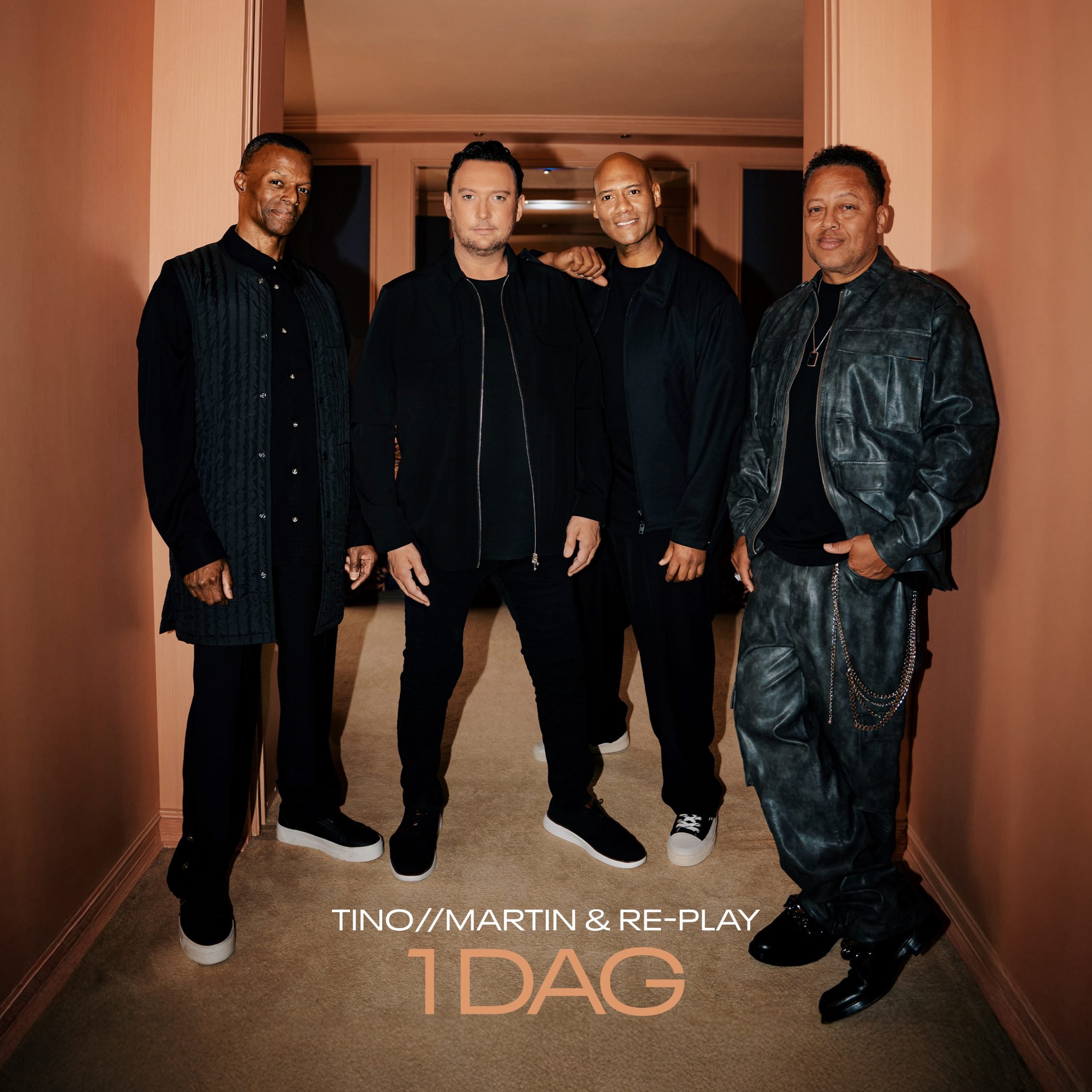 TinoMartin_Re-Play_1Dag